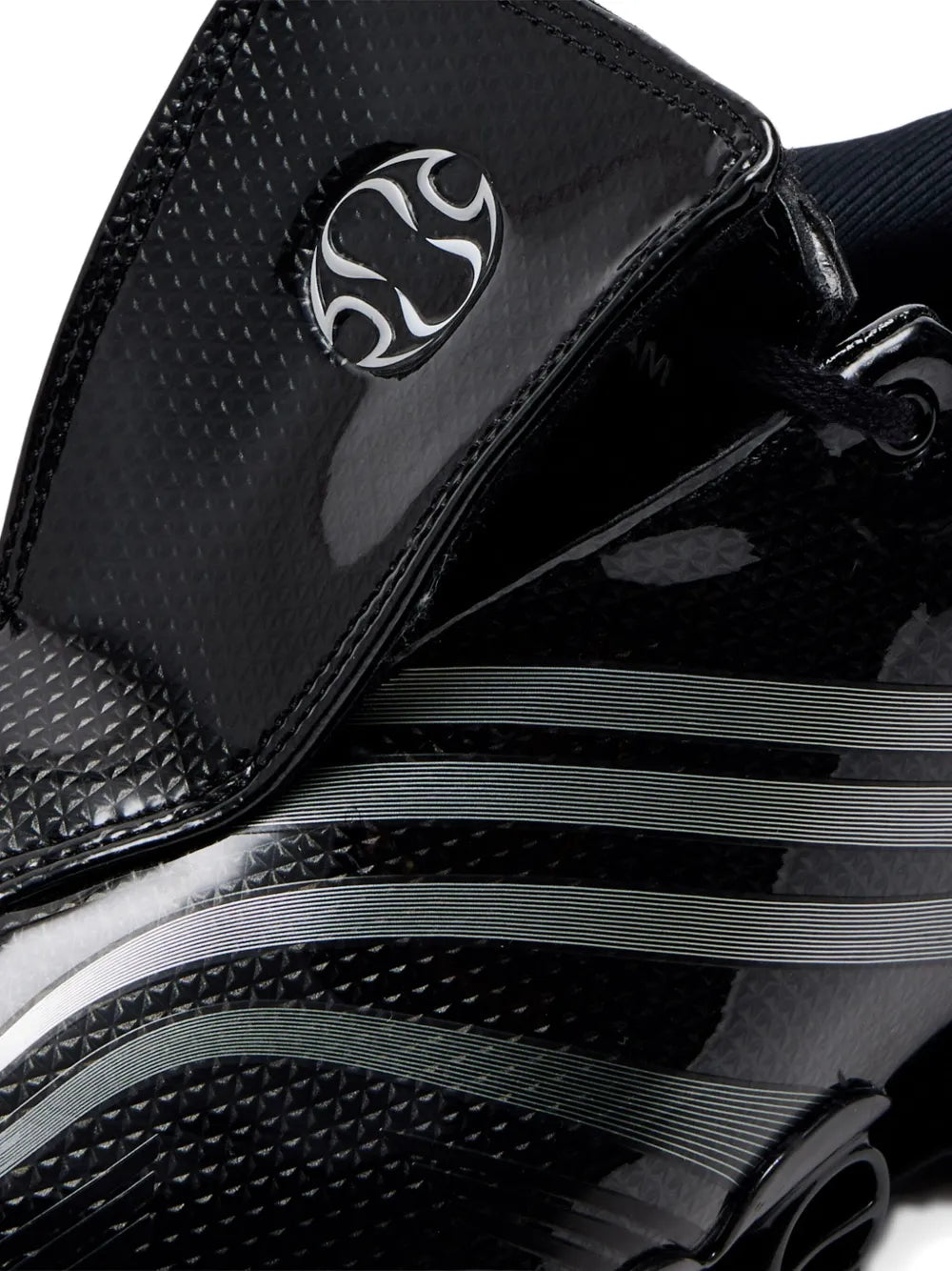 Megaride F50 Stripes-Detail